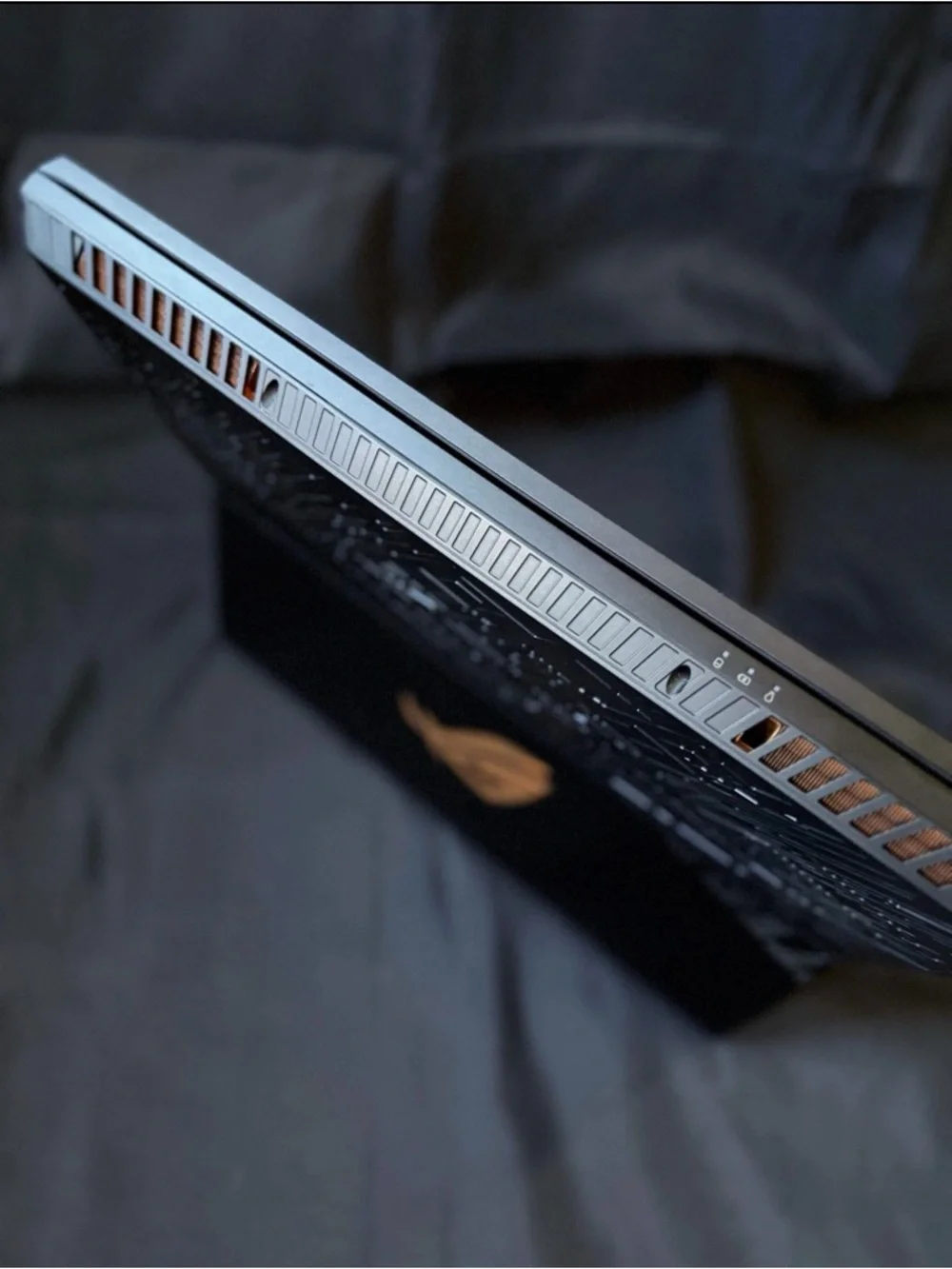 RARE!* ROG ASUS MOTHERSHIP GZ700GX 17.3